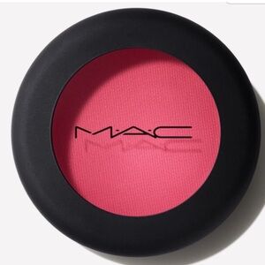 Mac- POWDER KISS SOFT MATTE EYE SHADOW- Werk, Werk, Werk